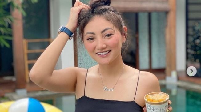 Sosok Sassha Carissa, Model Majalah Dewasa Terbelit Kasus Prostitusi Online