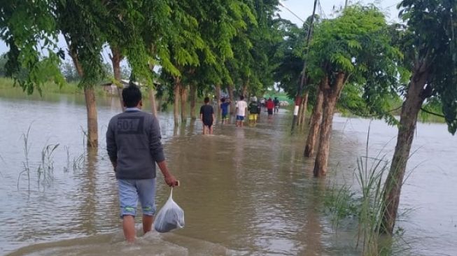 Kali Lamong Meluap, Sembilan Desa di Gresik Terendam Banjir