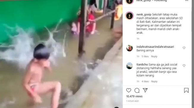 Viral Murid SD Bati-Bati Main Banjir, Warganet Salfok Airnya Jernih Banget