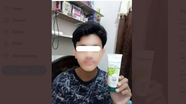 Ngakak Abis! Saking Glowing, Wajah Pria Ini Sampai Menghilang