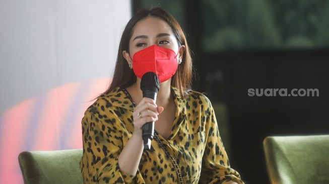 Pakai OOTD Fantastis, Cara Nagita Slavina Tenteng Tas Mewah Rp1 Miliar Disorot