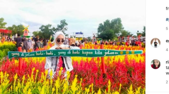 Lagi Hits, Taman Bunga Celosia Jadi Rebutan Instagrammer Palembang