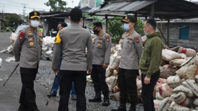 Polsek Terentang Kubu Raya Kalbar kebakaran Selasa dini hari. (Antara)