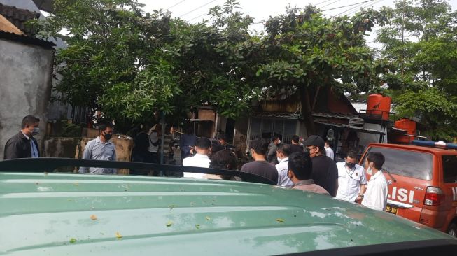 Mertua-Menantu Teroris di Makassar Larang Warga Dekati Rumah saat Mengaji