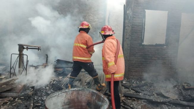Kebakaran di Cimuning Bekasi: 3 Tewas, 2 Alami Luka Bakar Serius
