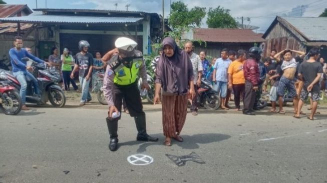 Ngeri! Sepeda Motor Laga Kambing di Sumut, 1 Orang Tewas di TKP