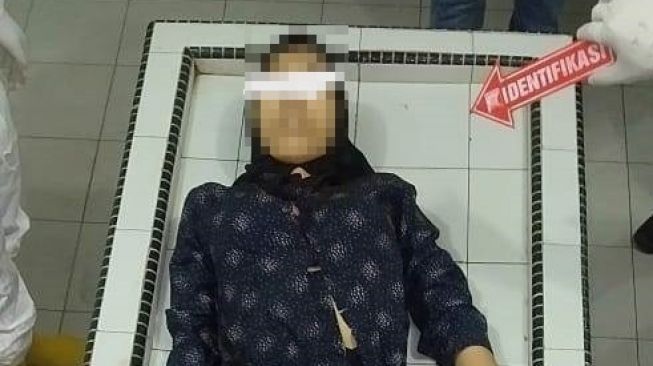 Dicari! Pembunuh Wanita Berjilbab dengan Luka Tusuk di Medan