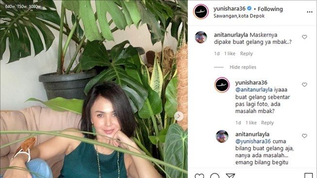 Yuni Shara 'disindir' perkara masker gara-gara foto ini. (Instagram/@yunishara36)