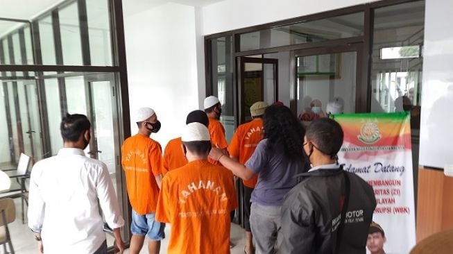 Robek Baliho Habib Rizieq, Eks Kadis Bina Marga Dianiaya Sampai Tewas