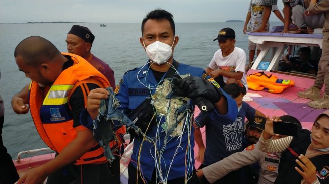 Akhirnya Terungkap, KNKT Beberkan Enam Penyebab Kecelakaan Pesawat Sriwijaya Air SJ182