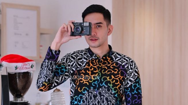 Lestarikan Budaya Indonesia dengan Memakai Batik di Kehidupan Sehari-hari