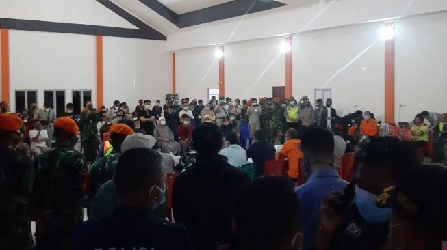 Psikolog Dampingi Keluarga Penumpang Sriwijaya Air SJ182 di Bandara Supadio