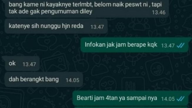 Chat WA Agus Minarni dengan sopir taksi. (dok.Suarakalbar.co.id)