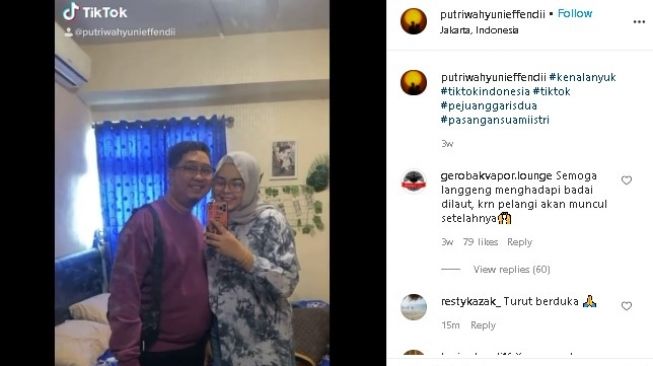 Unggahan Putri dan Ihsan, penumpang Sriwijaya Air yang jatuh. (Instagram/@putriwahyunieeffendie)