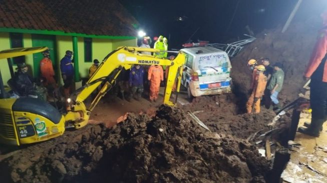 Longsor di Sumedang Tewaskan 11 Orang