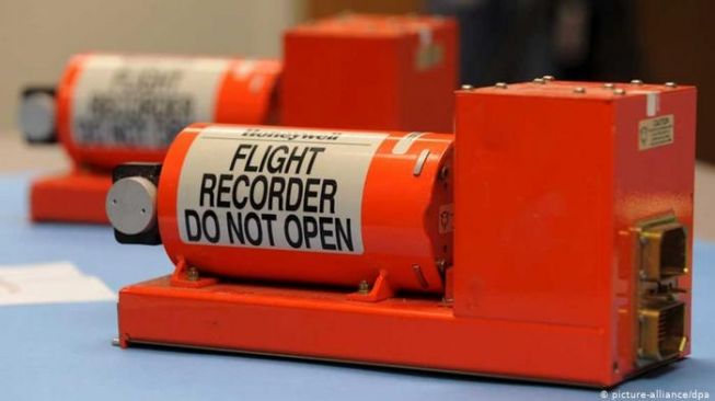 Black Box Sriwijaya Air Telah Ditemukan, Tapi Kenapa Warnanya Oranye?