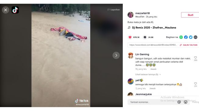 Kocak! Akibat Terlalu Santuy, Pemuda Ini Tetap Memilih Tidur Meski Banjir