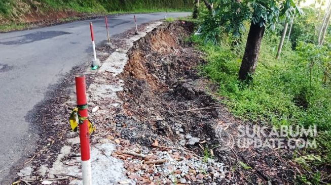 Longsor di Bahu Jalan Nasional di Tegalbuleud Sukabumi Bertambah Luas