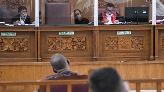 Gugatan Dinyatakan Gugur, Kubu Rizieq Tuding Hakim Keliru Baca Putusan MK