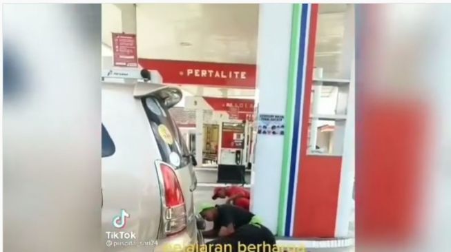 Kijang Innova Bikin Geger Petugas SPBU, Tangki Bensin Dipreteli Karena Ini