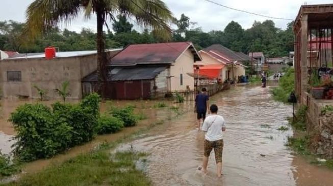 9 Ribu Jiwa Terdampak Banjir Kota Solok, Ketinggian Air Capai 2 Meter