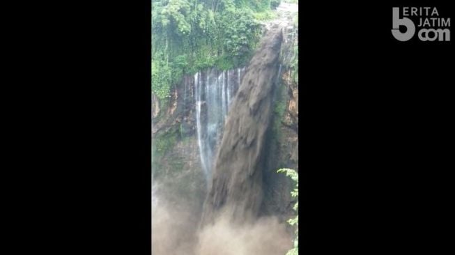 Lahar Dingin Gunung Semeru Terjang Wisata Air Terjun Tumpak Sewu