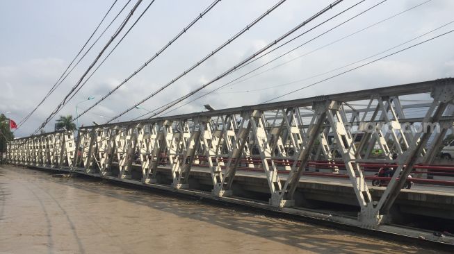 Sungai Pemali Mengkhawatirkan, Jembatan di Jalur Pantura Brebes Ditutup