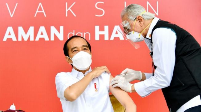 Inilah Rangkaian Potret Presiden Joko Widodo Divaksinasi Covid-19