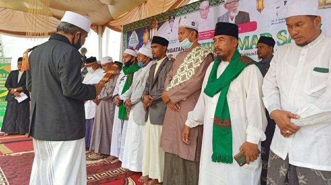 Tu Sop Lantik Pengurus PW HUDA Aceh Tamiang