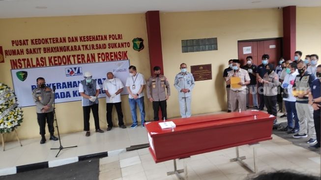 Jenazah Okky Bisma Dimakamkan, Rekan: Almarhum Lucu dan Suka Menghibur