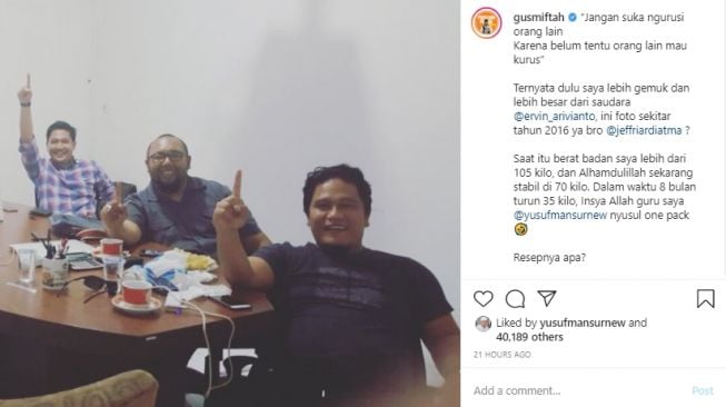 Gus Miftah pada tahun 2016 saat memiliki berat badan 105 kg bersama rekan-rekannya. - (Instagram/@gusmiftah)