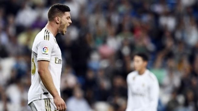 Reaksi pemain Real Madrid Luka Jovic dalam pertandingan La Liga. [AFP]
