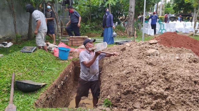 Dimakamkan di Daarul Quran, Pengurus Pesantren: Ini Permintaan Keluarga