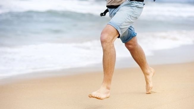 Ingin Sehat Sambil Bersenang-Senang? Seringlah Main di Pantai dan Berenang!