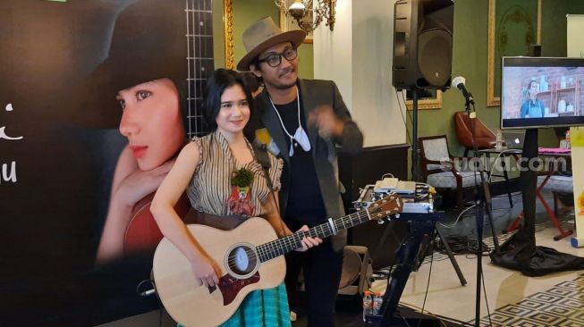 Tissa Biani dan Sandy Canester [Ismail/Suara.com]