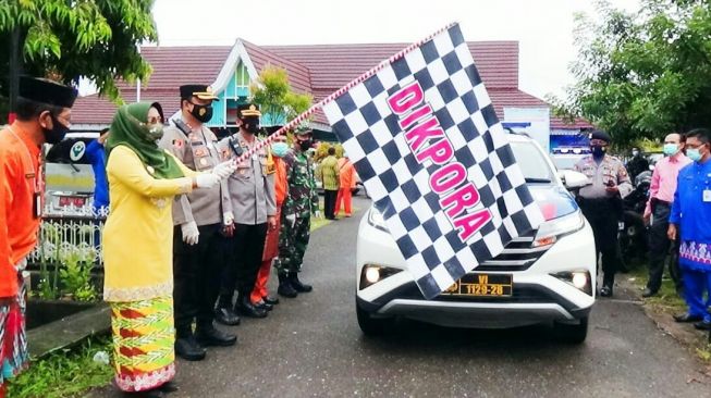 Erlina yang Pertama, Imunisasi Covid-19 Ditayangkan Live Senin Pagi