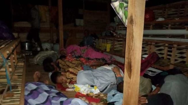 Sepekan Pasca Gempa Mamuju, Warga Masih Trauma Berada di Dalam Rumah