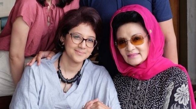 Farida Pasha, Sang 'Mak Lampir' Fenomenal Itu Wafat