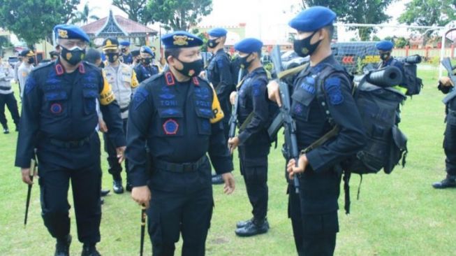 Ratusan Brimob Polda Sumbar Diterbangkan ke Papua, Ini Misinya