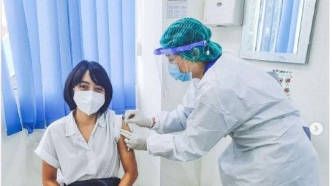 Terungkap, Ini Alasan Dokter Falla Adinda Mau Divaksin Covid-19 SInovac