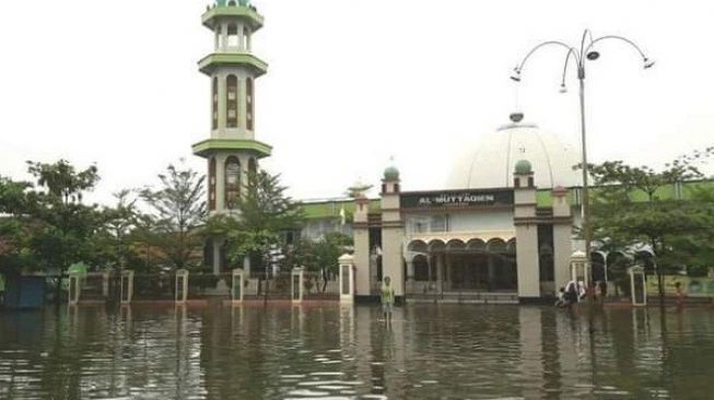 Cirebon Barat Jadi Langganan Banjir, AMPAR: Pemkab Tak Bertindak Apapun