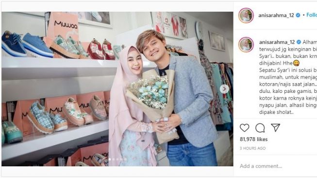 Hits: Sepatu Syari Anisa Rahma Hingga Baju Murah Rafatar