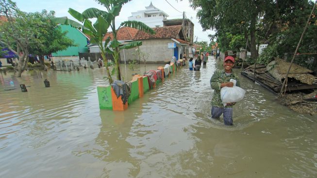 Mengejutkan! KLHK Bantah Banjir Kalsel karena Penebangan Hutan