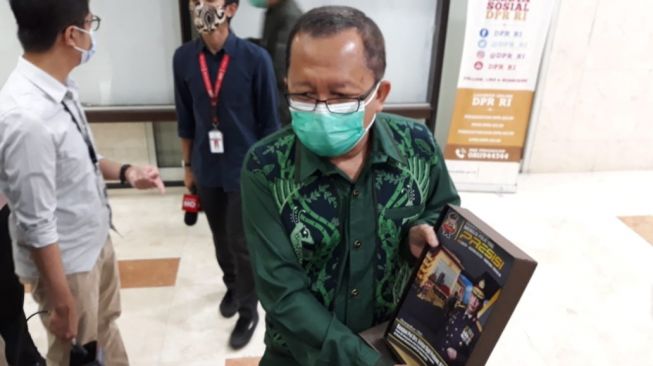 Pilih Judul PRESISI, Listyo Pampang Foto Diri di Makalah Calon Kapolri