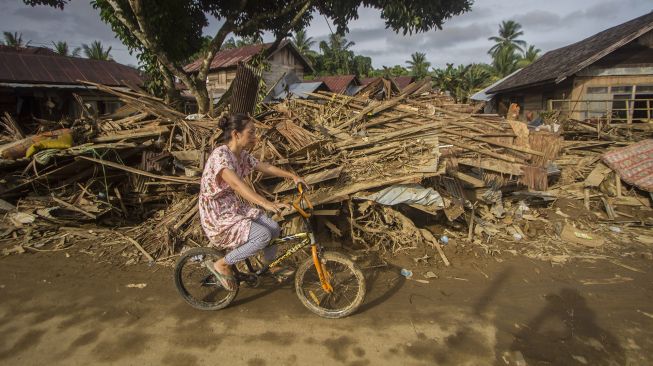 Greenpeace: Bukan Hujan, Izin Eksploitasi Hutan yang Sebabkan Banjir Kalsel