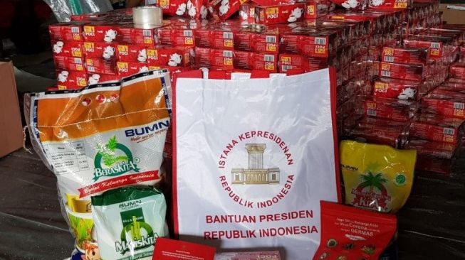 Bulog Salurkan 9 Ribu Paket Bantuan Presiden untuk Korban Banjir Kalsel