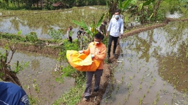 Dikira Bangkai Monyet, Warga Tasikmalaya Kaget Temukan Ini di Got