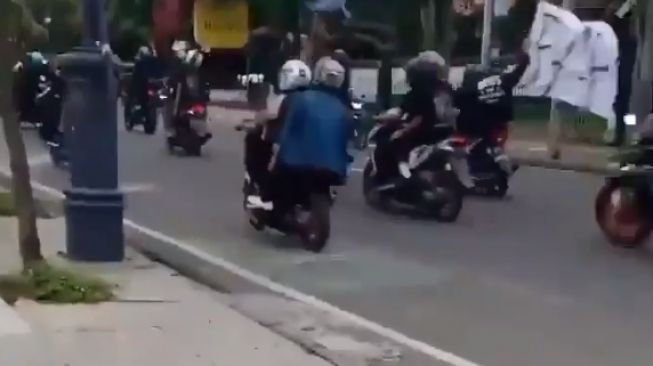 Geng Motor Bikin Teror di Jalan Riau, Warganet: Mana Tim Prabu?