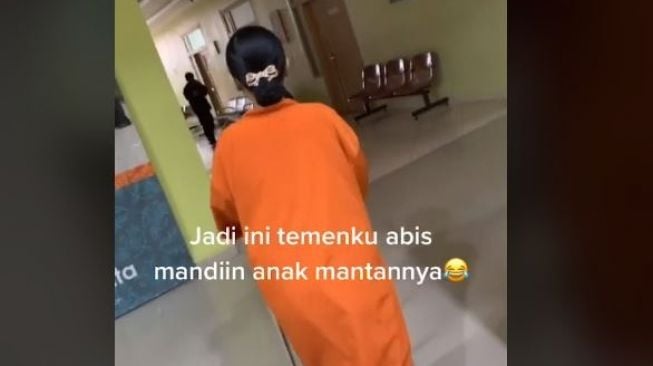 Bidan Ini Tegar Bantu Persalinan Anak Mantan Pacar, Publik: Profesional!