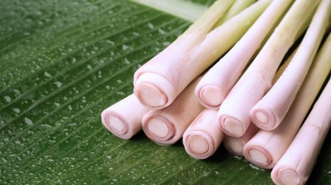 Lemongrass, the Most Versatile Spice in Your Cupboard